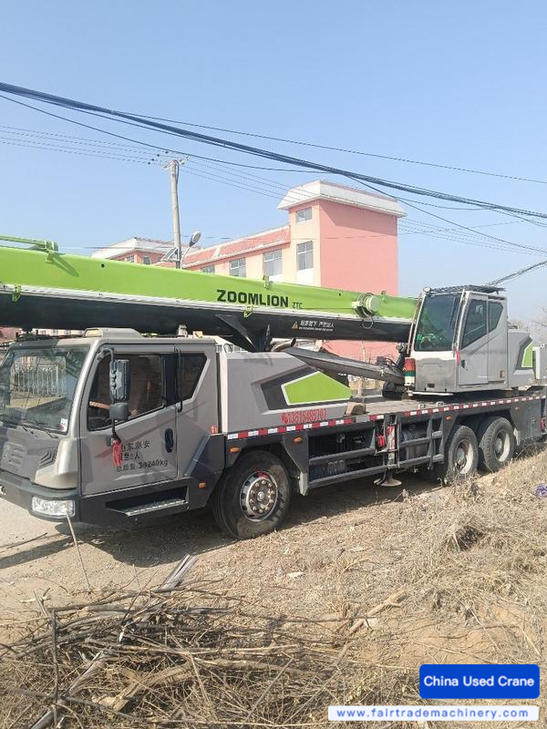 Buy Zoomlion ZTC251VE562 Used Crane Buy Zoomlion ZTC251VE562 Used Crane